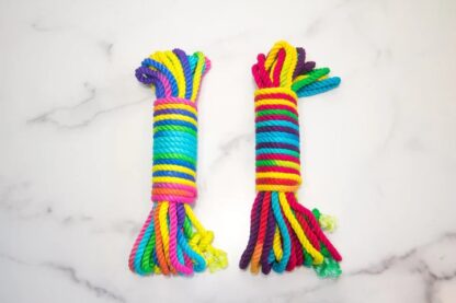 Bondage-Seil "Funfetti" 8m (hypoallergen) – Bild 3
